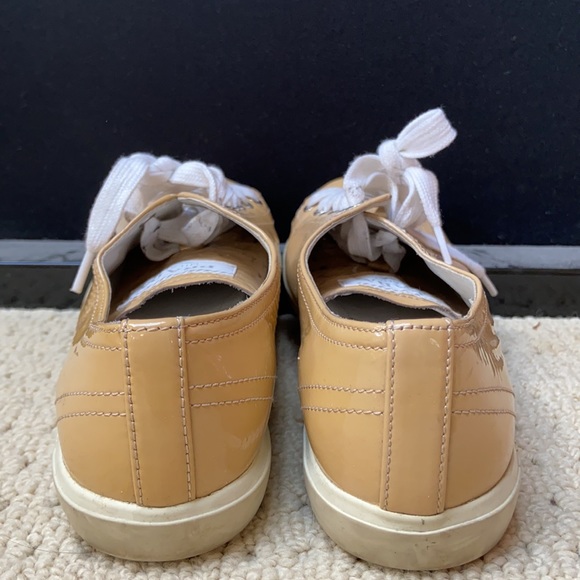 Prada Patent Leather low top sneaker. Size 36 - Picture 4 of 6